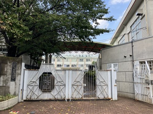 小学校　豊島区立長崎小学校（小学校）まで719m