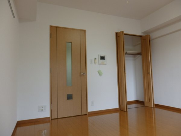 その他部屋・スペース　フローリングのお部屋です。