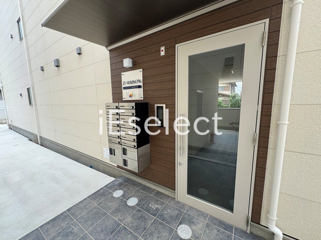 エントランス　建物への入り口部分です