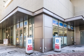 コンビニ　ローソン本郷一丁目春日通店（コンビニ）まで234m