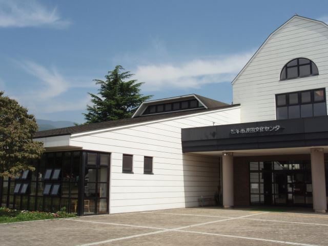図書館　松本市立波田図書館（図書館）まで900m