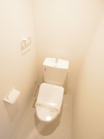 トイレ　※同仕様写真です