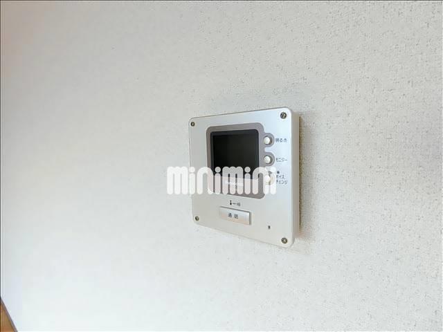 セキュリティ　突然の来客時もＴＶモニターホンでしっかり確認。