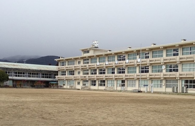 小学校　福島市立笹谷小学校（小学校）まで2700m