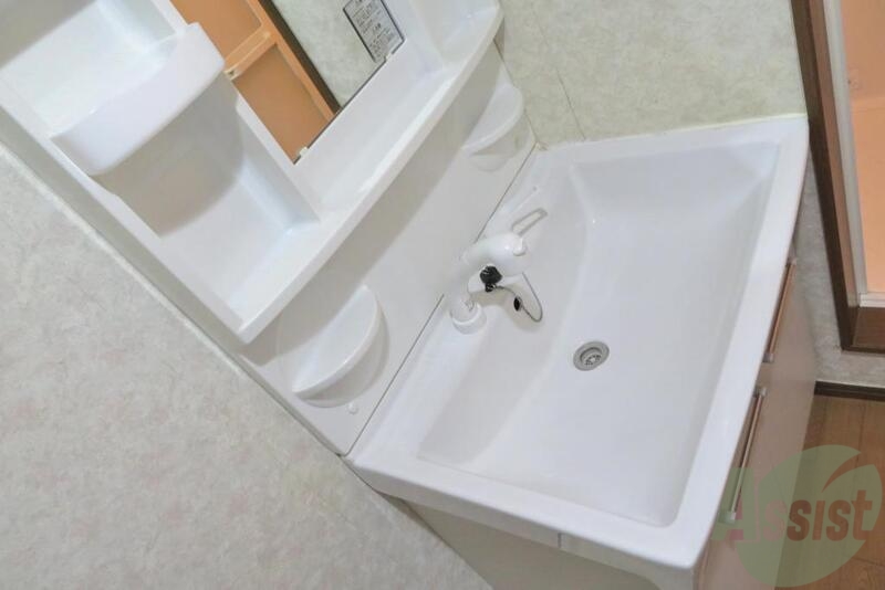 洗面設備　洗面化粧台はポイントたかいですねー身だしなみはこちらで