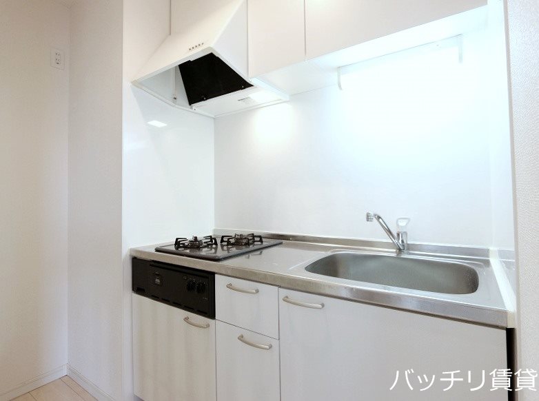 キッチン　同シリーズの別号室の画像。現況を優先します。