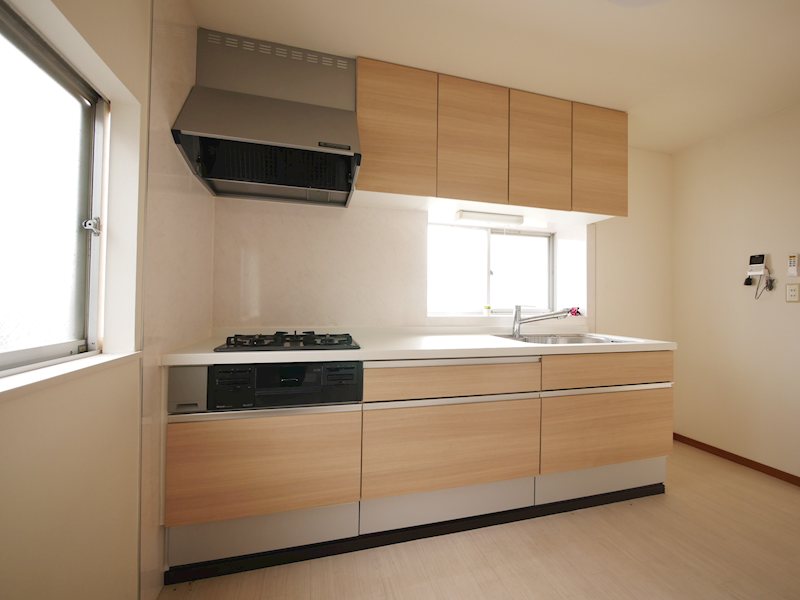 キッチン　システムキッチン(3口コンロ・グリル付き)