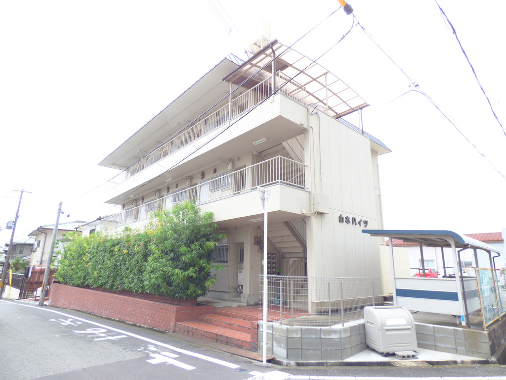 建物外観　おしゃれな外観ですよ!