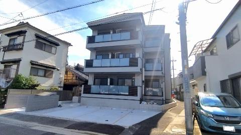 建物外観　外観写真（昼）