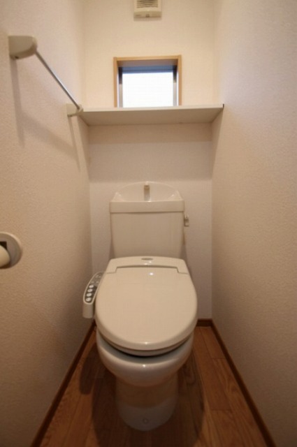 ほたるの里槙D棟のトイレ写真