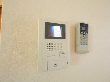セキュリティ　※別号室の写真です。安心のモニターホンです。