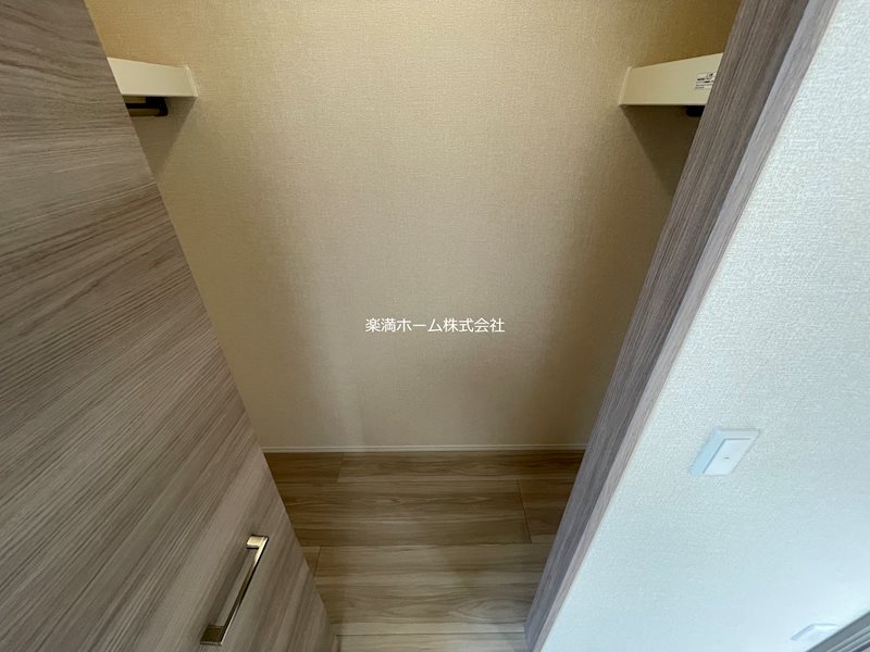 収納　ウオークインクローゼット♪