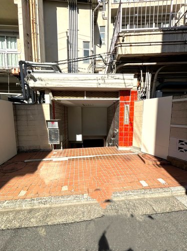 中学校　瀧野川女子学園中学校（中学校）まで931m