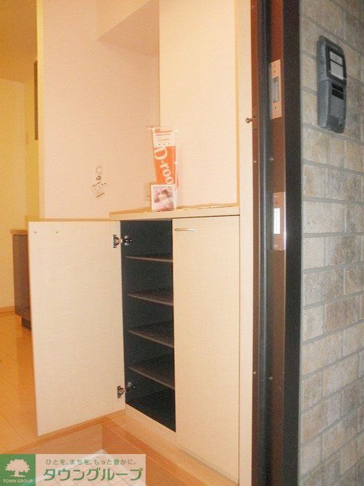 玄関　★お問い合わせはタウンハウジングまで★