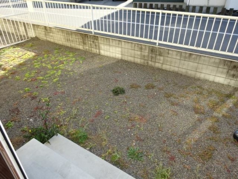 庭　図面と現状に相違がある場合には現状を優先
