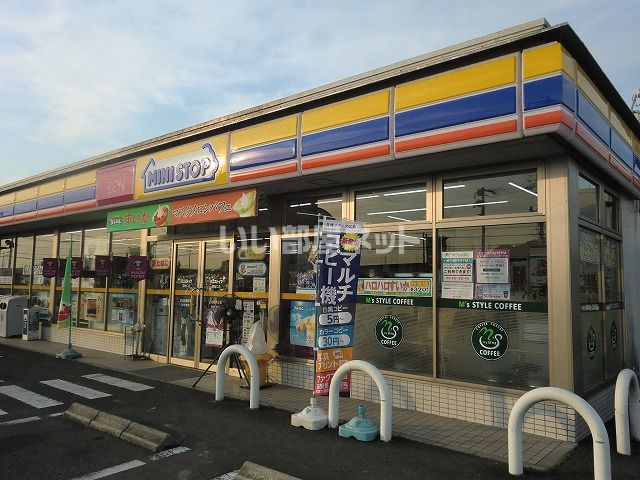 コンビニ　ミニストップ関稲口店（コンビニ）まで1070m
