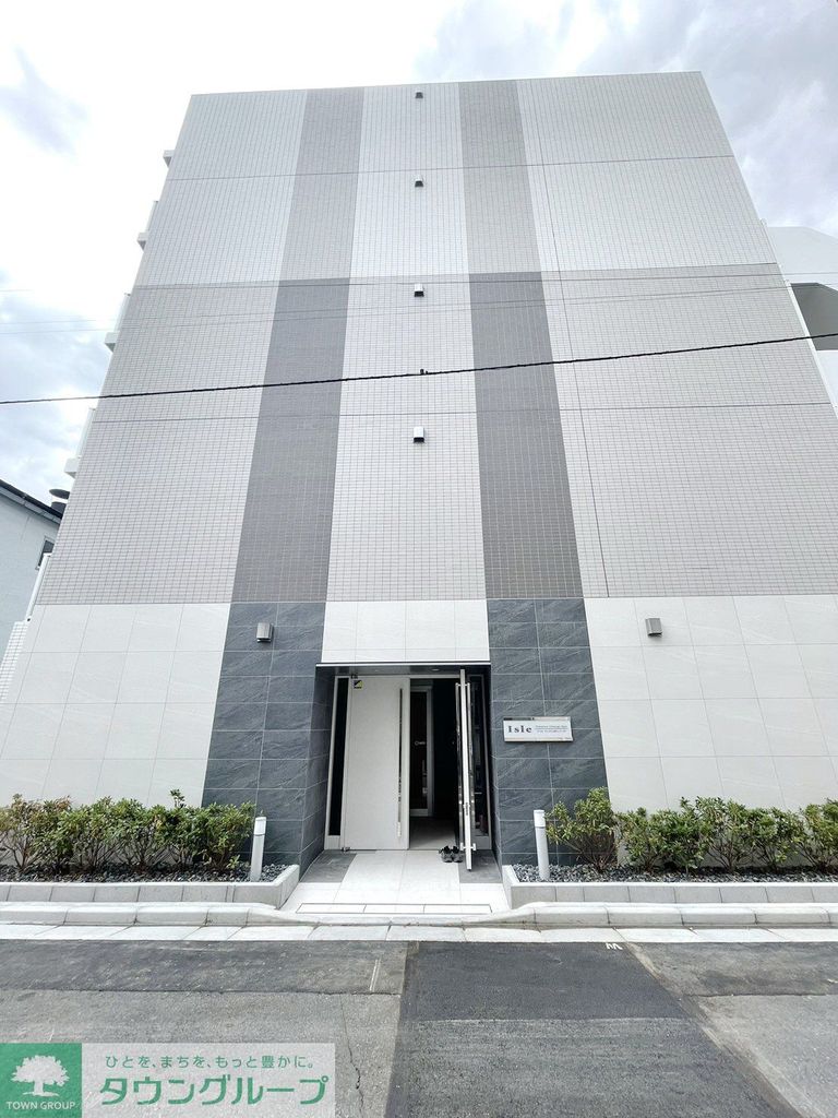 建物外観　駐車場