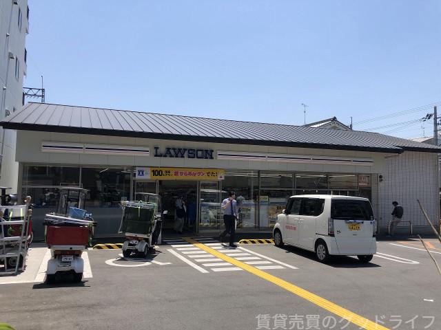 コンビニ　ローソン伏見京町二丁目店（コンビニ）まで59m