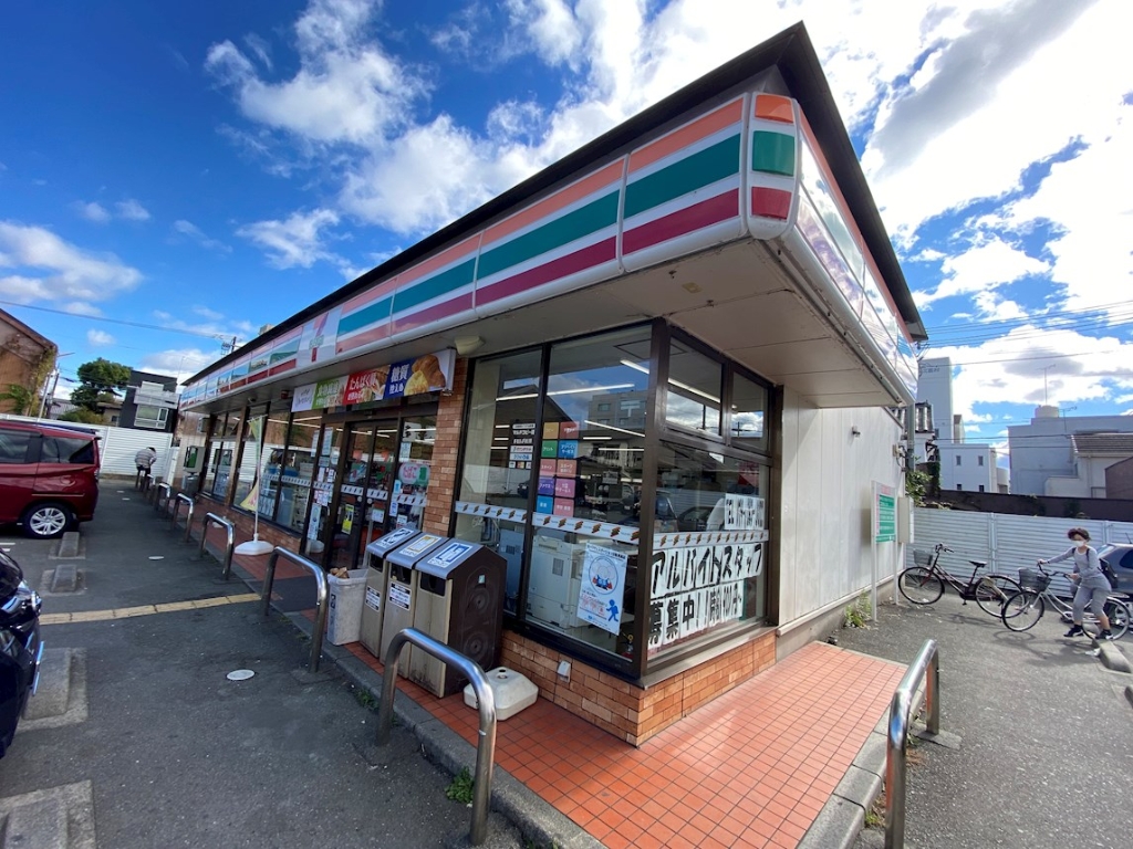 コンビニ　セブンイレブン　姫路伊伝居店（コンビニ）まで1061m