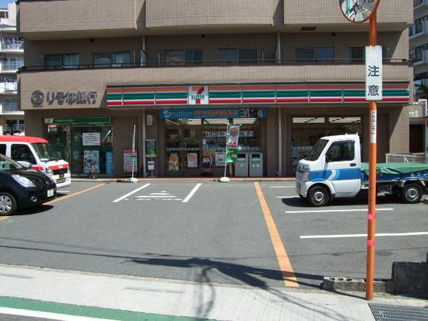 コンビニ　セブンイレブン大阪狭山市駅前店（コンビニ）まで374m