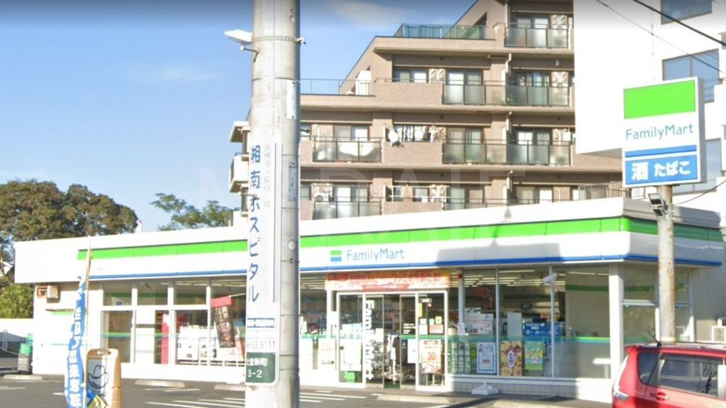 コンビニ　ファミリーマート辻堂新町三丁目店（コンビニ）まで360m