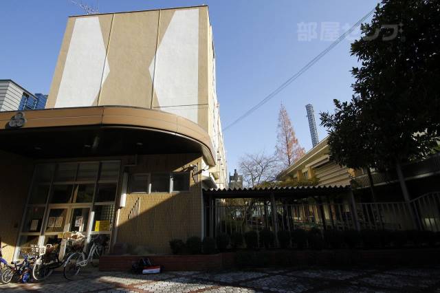 小学校　老松小学校（小学校）まで640m