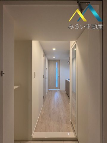 玄関　自社撮影写真