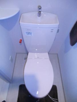 トイレ　トイレ