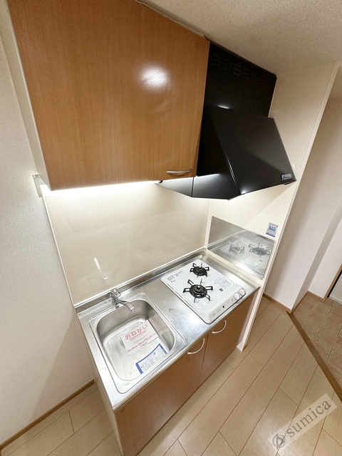 キッチン　反転タイプのお部屋の写真です。