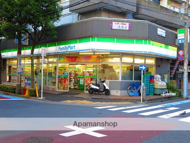 コンビニ　ファミリーマート（コンビニ）まで175m