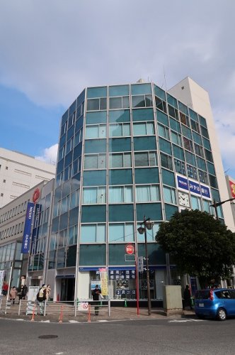 銀行　みずほ銀行市川支店（銀行）まで594m