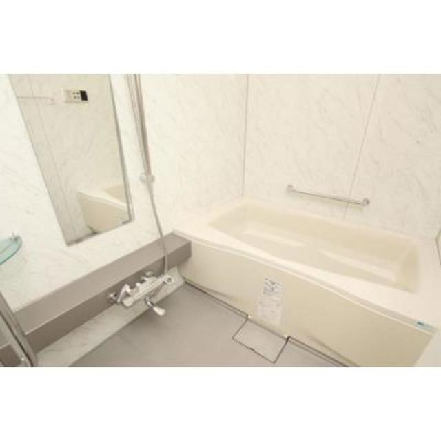 バス・シャワールーム　※写真は同タイプ住戸です。