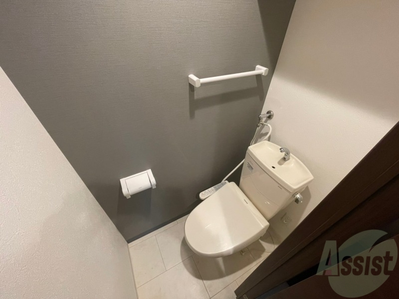 トイレ　トイレです。ウォシュレット付を探している方、おすすめです。
