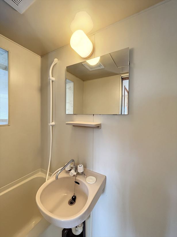 洗面設備　※同建物ほかのお部屋の写真です。