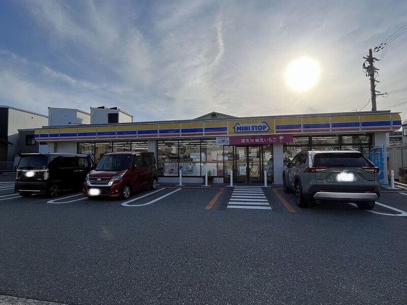コンビニ　ミニストップ八王寺1丁目店（コンビニ）まで46m