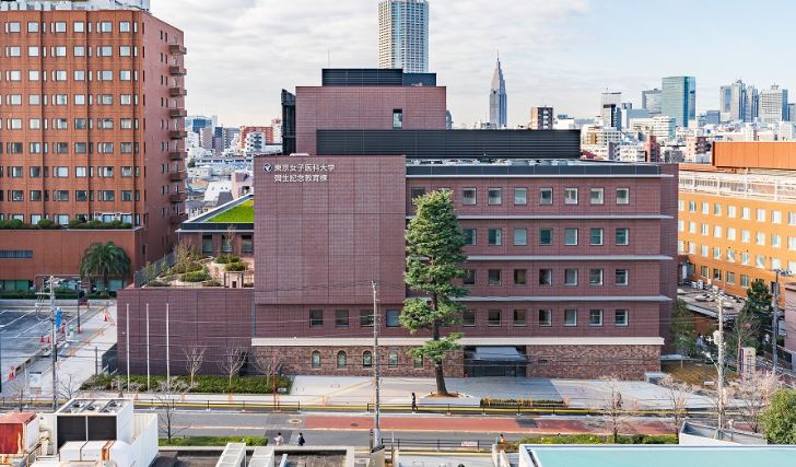 図書館　東京女子医科大学図書館（図書館）まで444m