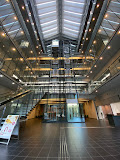 図書館　國學院大学図書館（図書館）まで689m
