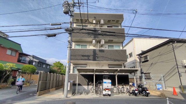 建物外観　閑静な住宅街にあるフジパレスシリーズノマンションです