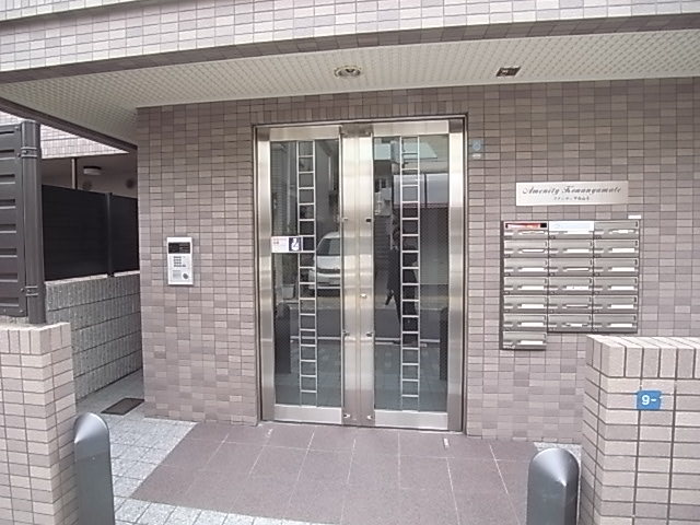 エントランス　オートロック完備
