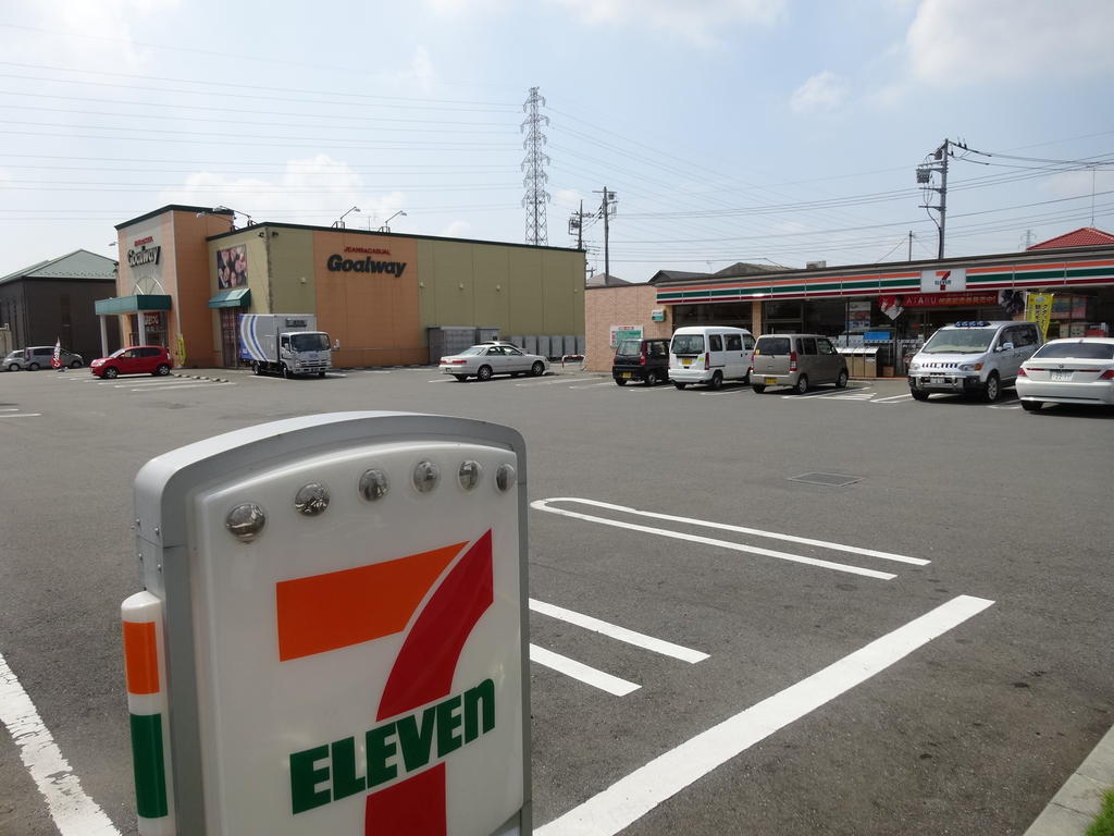 コンビニ　セブンイレブン太田市小舞木店（コンビニ）まで697m