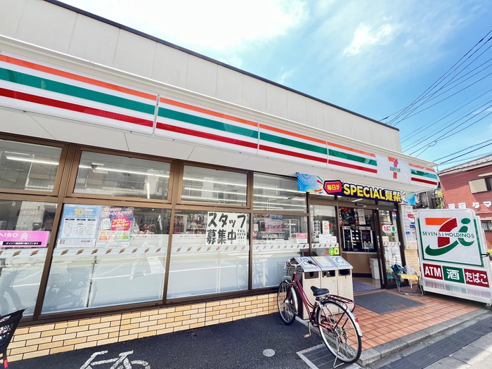 コンビニ　セブンイレブン（コンビニ）まで230m