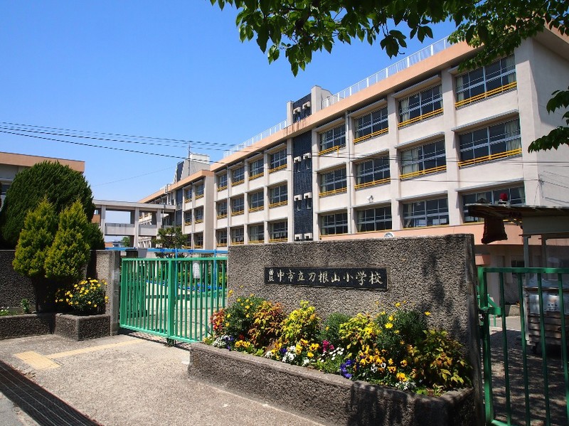 阪急宝塚線 蛍池駅 徒歩8分 3階建 築39年の周辺写真