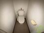 トイレ　こちらはトイレです。清潔感があり、安心して使用できます。