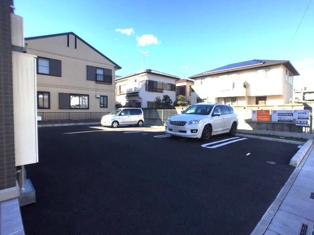 駐車場　駐車場