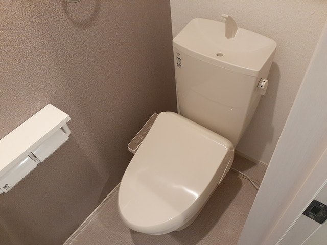 トイレ　トイレ