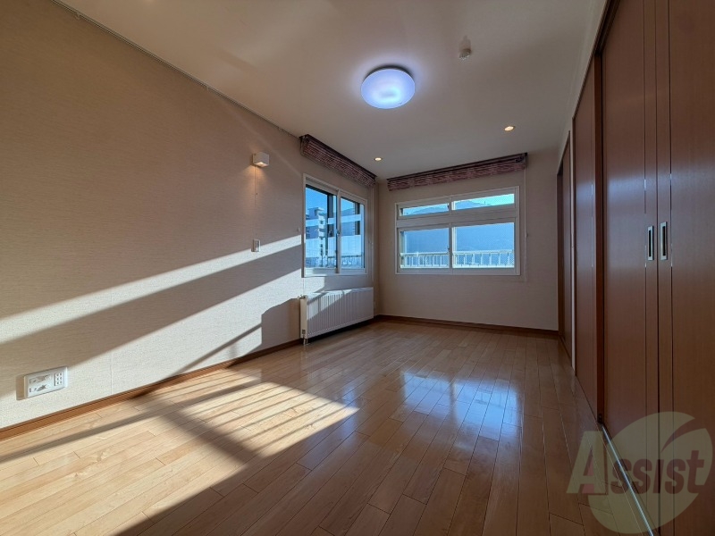 その他部屋・スペース　寝室です。部屋をどう使うかはあなた次第です！
