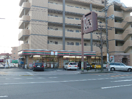 コンビニ　セブンイレブン 浜松海老塚1丁目店（コンビニ）まで391m