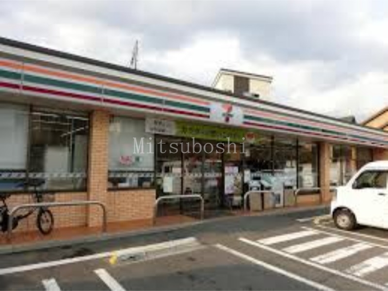 コンビニ　セブンイレブン高井戸東五日市街道店（コンビニ）まで744m
