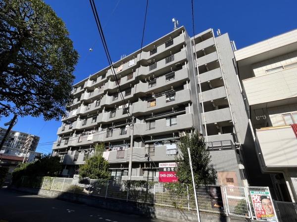 建物外観　大きなマンションです