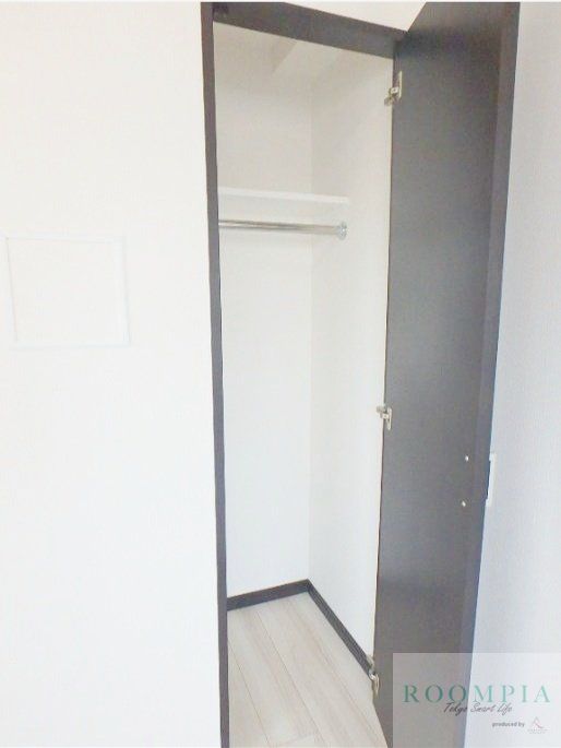 収納　同タイプの別部屋の写真です